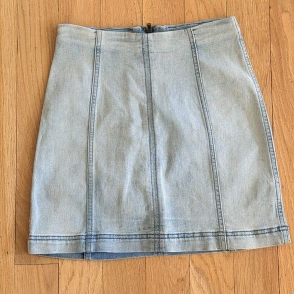 Free People Mini Skirt Womens Denim Stretch Light Blue Size 4 Modern Femme